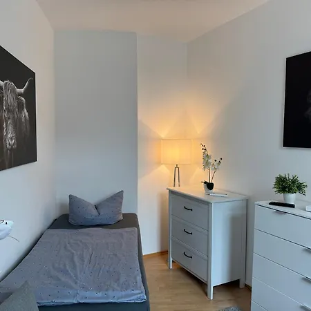 Apartment Theaterstrasse - 3 Schlafzimmer - 5 Betten - Gratis Pkw Stellplatz - Smarttv *